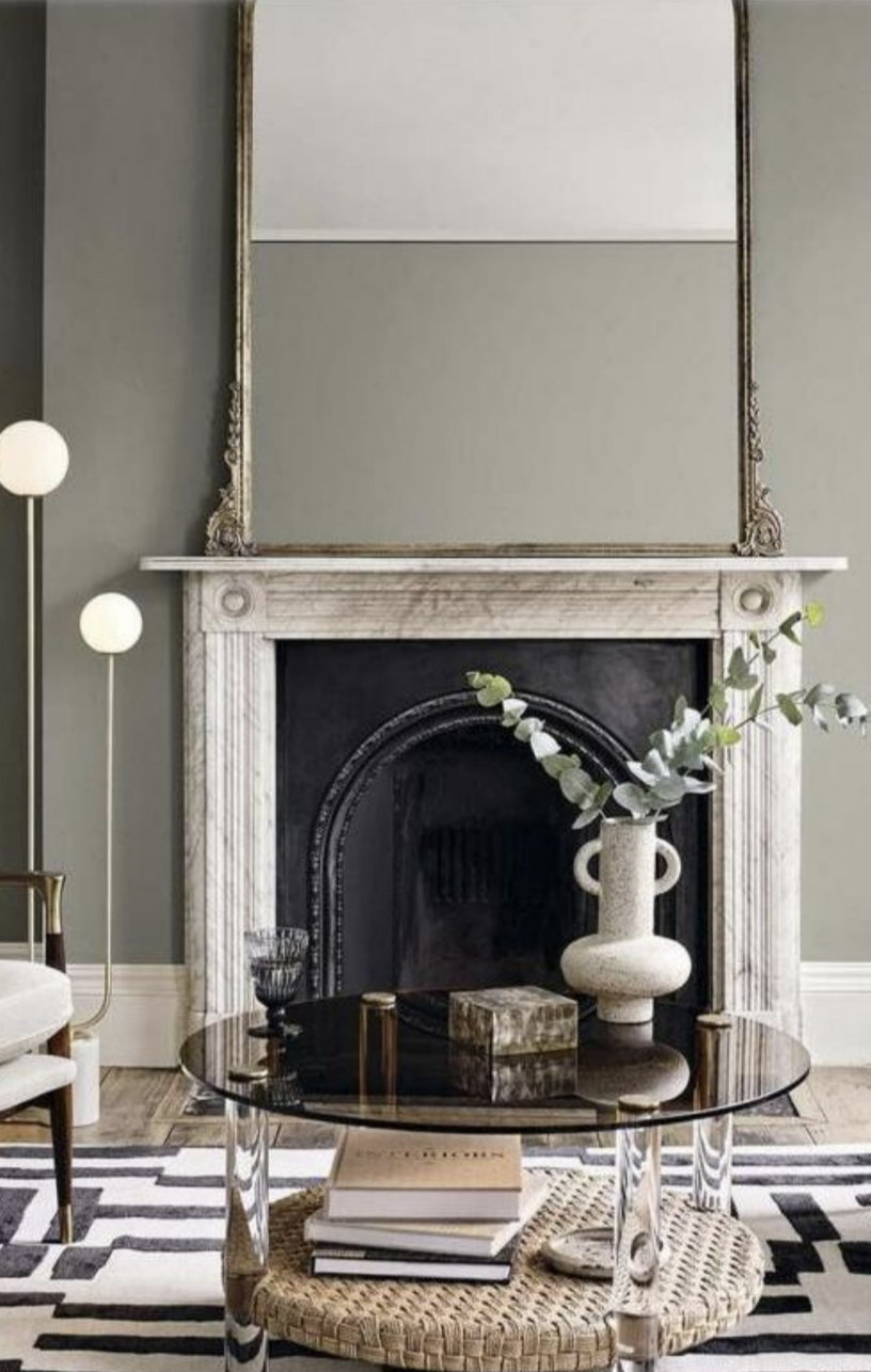 Georgian Carrara marble bullseye fireplace